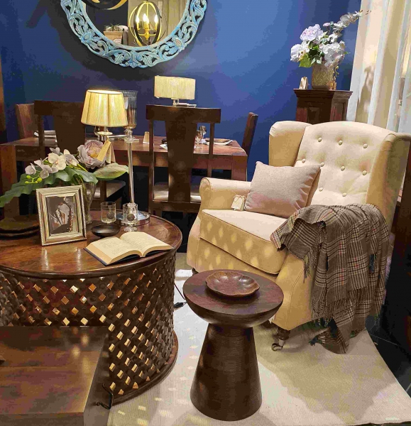 MÖBELKOLLEKTIONEN  MÖBELKOLLEKTIONEN